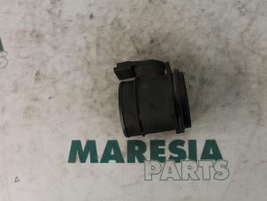 Used Airflow meter Peugeot 307 Break (3E) 1.6 HDiF 110 16V Price € 25,00 Margin scheme offered by Maresia Parts