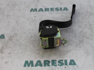 Used Rear seatbelt, right Peugeot 307 CC (3B) 1.6 16V Price € 50,00 Margin scheme offered by Maresia Parts