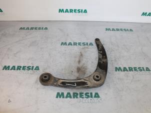 Used Front lower wishbone, left Peugeot 307 CC (3B) 1.6 16V Price € 35,00 Margin scheme offered by Maresia Parts
