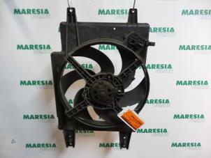 Usados Motor de aleta de refrigeración Alfa Romeo 156 (932) 1.8 Twin Spark 16V Precio € 50,00 Norma de margen ofrecido por Maresia Parts