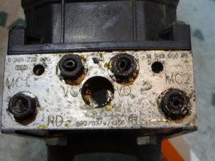 ABS-pump från en Fiat Ulysse (179) 2.0 JTD 16V 2004