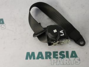 Used Rear seatbelt, left Fiat Panda (169) 1.4 16V Price € 35,00 Margin scheme offered by Maresia Parts