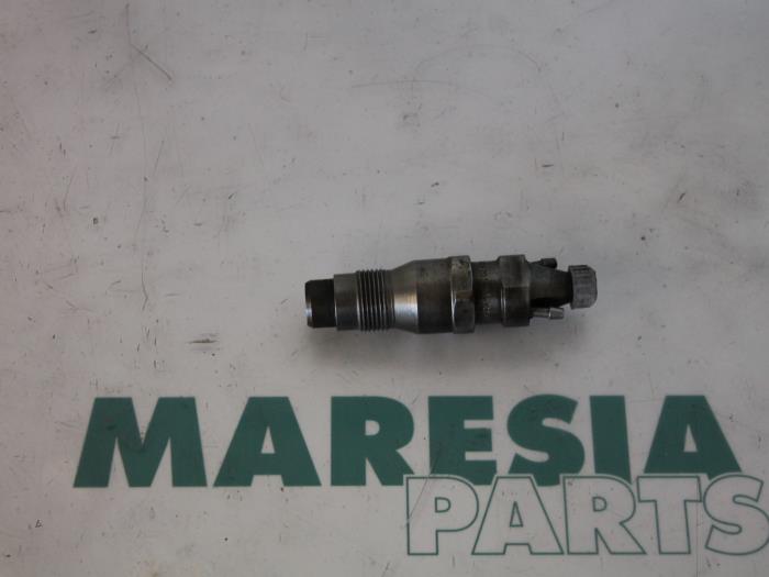 Usagé Injecteurs Peugeot 206 (2A/C/H/J/S) 1.9 D Prix € 50,00 Règlement à la marge proposé par Maresia Parts