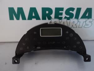 Gebrauchte Anzeige Innen Citroen C8 (EA/EB) 2.2 HDi 16V Preis € 20,00 Margenregelung angeboten von Maresia Parts