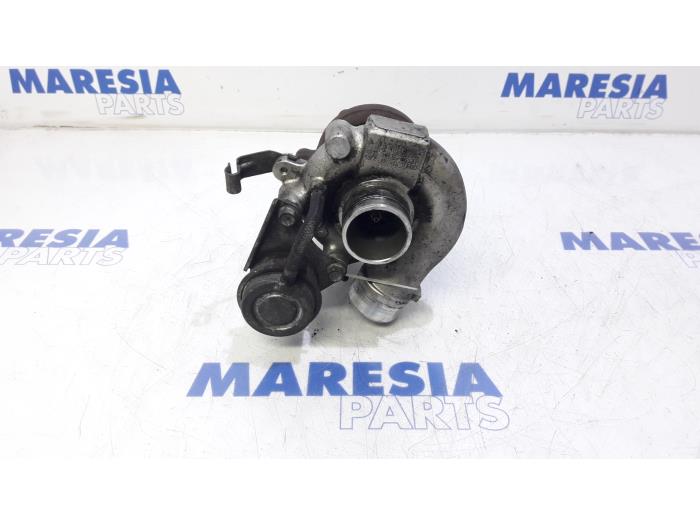 Używane Turbo Fiat Ducato (250) 2.3 D 120 Multijet Cena € 254,10 Z VAT oferowane przez Maresia Parts