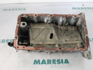 Używane Miska olejowa Renault Espace (JK) 3.0 dCi V6 24V Grand Espace Cena € 105,00 Procedura marży oferowane przez Maresia Parts