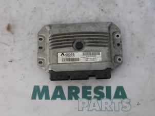 Usados Ordenador de gestión de motor Renault Grand Scénic II (JM) 1.6 16V Precio € 85,00 Norma de margen ofrecido por Maresia Parts