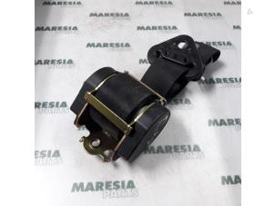 Używane Pas bezpieczenstwa prawy tyl Lancia Phedra Cena € 50,00 Procedura marży oferowane przez Maresia Parts