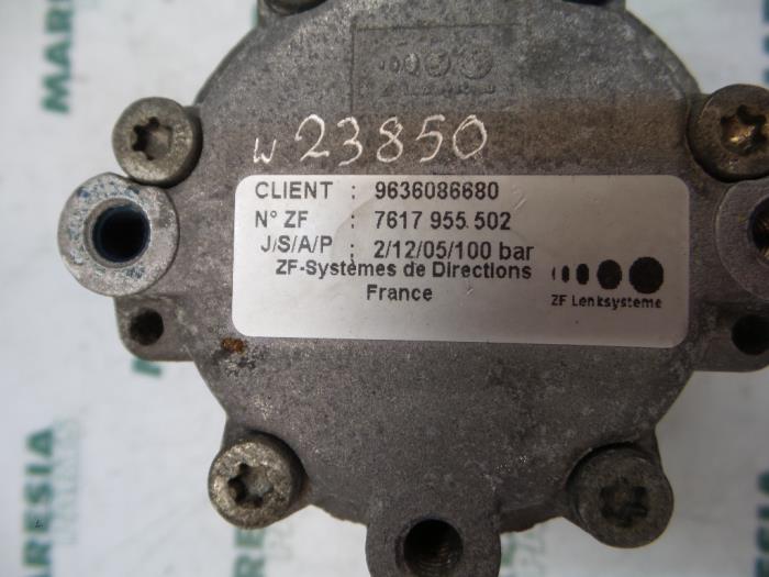 Usagé Pompe de direction Citroen C5 II Break (RE) 2.2 HDiF 16V Prix € 50,00 Règlement à la marge proposé par Maresia Parts