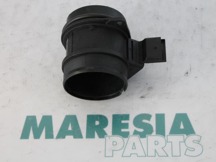 Begagnade Luftflödesmätare Citroen C5 II Break (RE) 2.2 HDiF 16V Pris € 30,00 Marginaltabell erbjuds av Maresia Parts