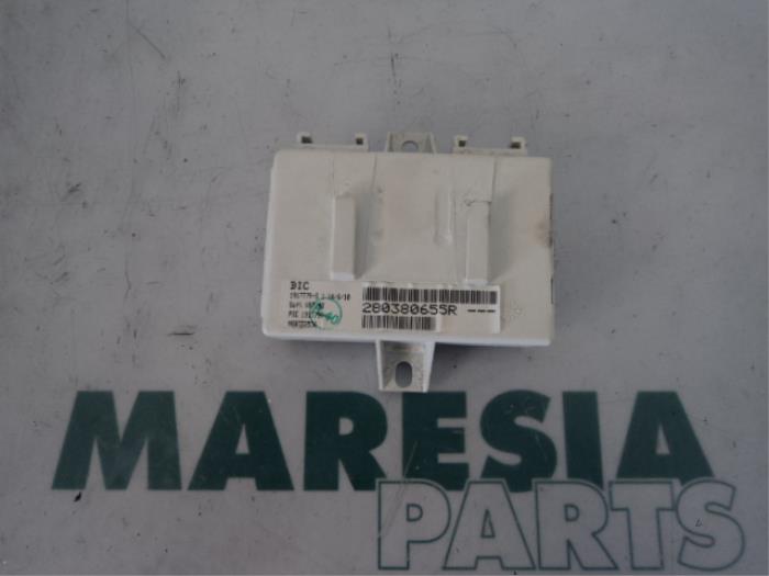 Usagé Ordinateur divers Renault Megane III Coupe (DZ) 2.0 16V TCe 180 Prix € 19,98 Règlement à la marge proposé par Maresia Parts