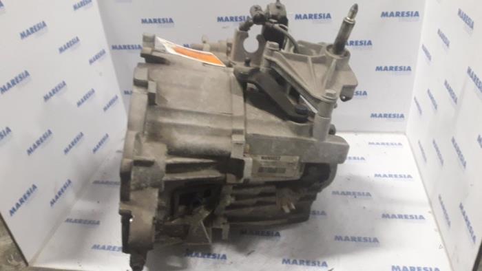 Gearbox from a Renault Safrane II 2.5 20V RXE,RXT 1999