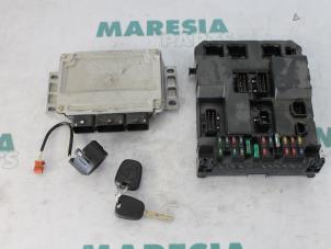 Usagé Calculateur moteur Peugeot 307 Break (3E) 1.4 16V Prix € 210,00 Règlement à la marge proposé par Maresia Parts