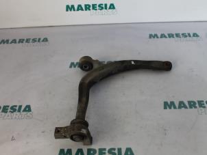 Used Front lower wishbone, right Citroen C5 I Break (DE) 2.0 HDi 110 Price € 20,00 Margin scheme offered by Maresia Parts