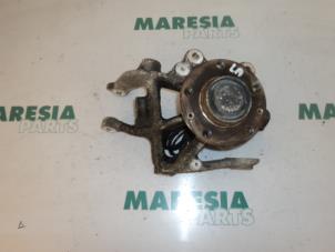 Used Knuckle, rear left Peugeot 407 (6D) 1.8 16V Price € 75,00 Margin scheme offered by Maresia Parts