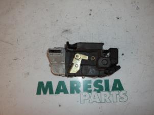 Used Rear door mechanism 4-door, right Citroen Xsara Break (N2) 1.8i 16V Exclusive Price € 25,00 Margin scheme offered by Maresia Parts