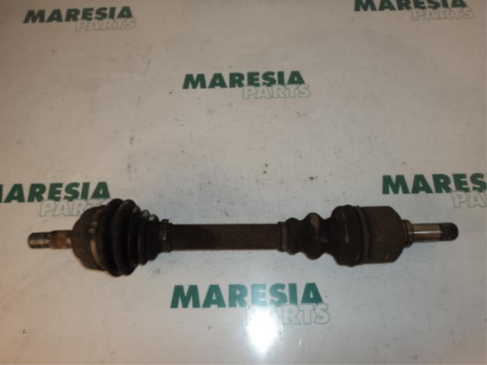 Gebrauchte Antriebswelle links vorne Citroen Xsara Break (N2) 1.8i 16V Exclusive Preis € 40,00 Margenregelung angeboten von Maresia Parts