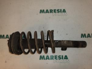 Gebrauchte Stoßdämpferstrebe rechts vorne Citroen Xsara Break (N2) 1.8i 16V Exclusive Preis € 35,00 Margenregelung angeboten von Maresia Parts