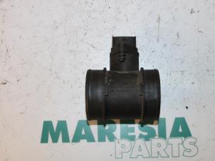 Usagé Débitmètre Alfa Romeo 147 (937) 1.6 HP Twin Spark 16V Prix € 35,00 Règlement à la marge proposé par Maresia Parts