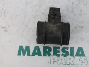 Usagé Débitmètre Alfa Romeo 147 (937) 1.6 Twin Spark 16V Prix € 35,00 Règlement à la marge proposé par Maresia Parts