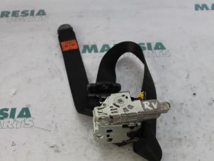 Usagé Ceinture de sécurité avant droite Alfa Romeo 147 (937) 1.6 Twin Spark 16V Prix € 50,00 Règlement à la marge proposé par Maresia Parts