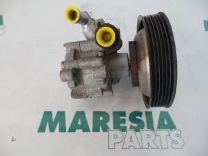 Used Power steering pump Alfa Romeo 147 (937) 1.6 Twin Spark 16V Price € 50,00 Margin scheme offered by Maresia Parts