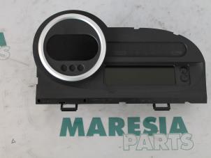 Used Instrument panel Renault Twingo II (CN) 1.2 16V Price € 75,00 Margin scheme offered by Maresia Parts