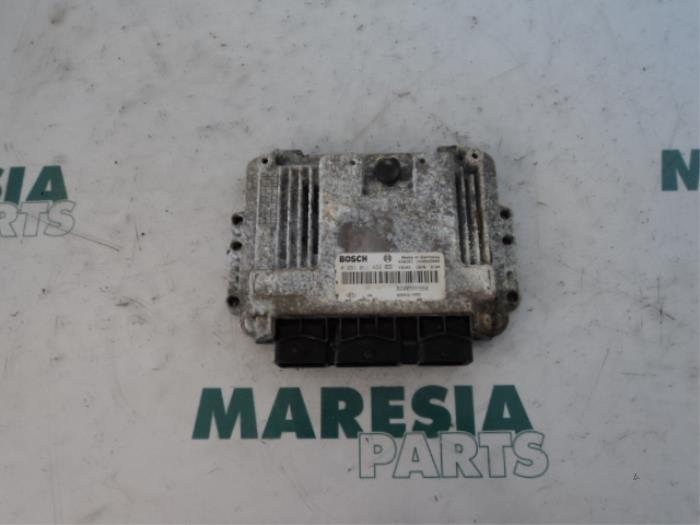 Used Engine management computer Renault Master II (ED/HD/UD) 2.5 dCi 16V 100 Price € 157,50 Margin scheme offered by Maresia Parts