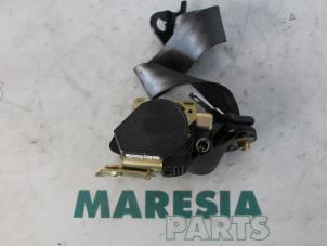 Used Rear seatbelt, right Renault Laguna II Grandtour (KG) 2.0 16V IDE Price € 40,00 Margin scheme offered by Maresia Parts