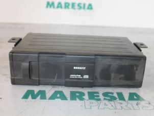 Used CD changer Renault Laguna II Grandtour (KG) 1.9 dCi 120 Price € 45,00 Margin scheme offered by Maresia Parts