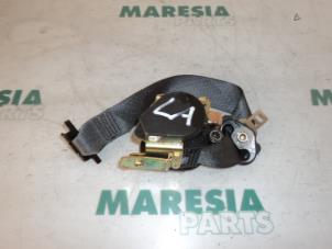 Used Rear seatbelt, left Renault Laguna II Grandtour (KG) 1.9 dCi 120 Price € 40,00 Margin scheme offered by Maresia Parts