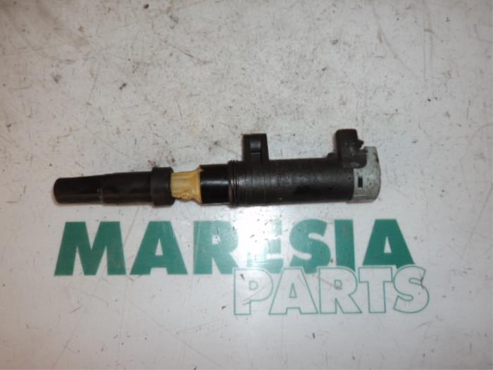 Usados Bobina Renault Scénic I (JA) 1.6 16V Precio € 10,00 Norma de margen ofrecido por Maresia Parts
