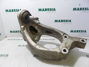 Usagé Bras de suspension avant droit Renault Megane III Coupe (DZ) 2.0 16V RS Turbo Prix € 105,00 Règlement à la marge proposé par Maresia Parts