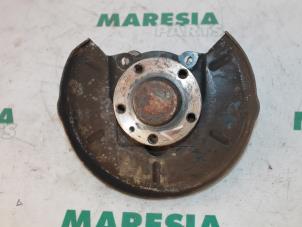 Used Knuckle, rear left Alfa Romeo 147 (937) 1.6 HP Twin Spark 16V Price € 35,00 Margin scheme offered by Maresia Parts