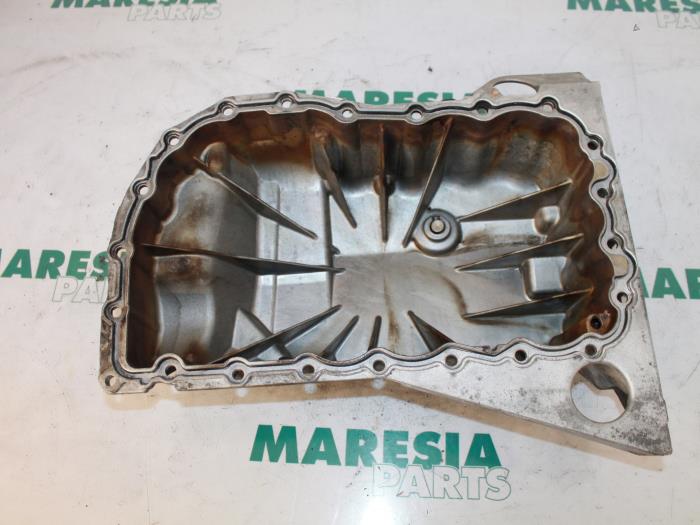 Gebrauchte Ölwanne Renault Laguna II Grandtour (KG) 2.0 16V IDE Preis € 30,00 Margenregelung angeboten von Maresia Parts