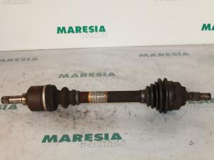 Used Front drive shaft, left Peugeot 307 (3A/C/D) 1.6 16V Price € 50,00 Margin scheme offered by Maresia Parts