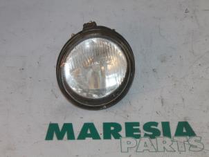 Used Fog light, front right Renault Clio II (BB/CB) 1.4 16V Price € 10,00 Margin scheme offered by Maresia Parts