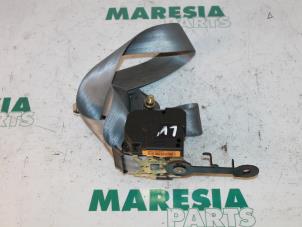 Used Front seatbelt, left Renault Clio II (BB/CB) 1.4 16V Price € 35,00 Margin scheme offered by Maresia Parts