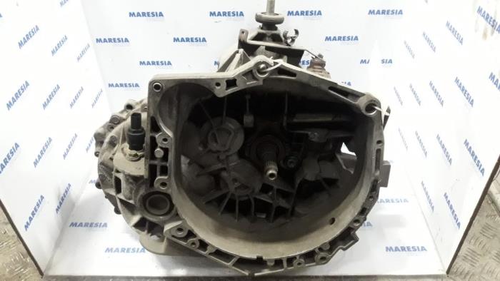 Gebrauchte Getriebe Renault Master II (JD) 2.5 D T28 Preis € 735,00 Margenregelung angeboten von Maresia Parts