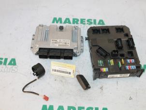 Used Engine management computer Peugeot 407 (6D) 1.6 HDi 16V Price € 157,50 Margin scheme offered by Maresia Parts