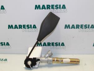 Used Seatbelt tensioner, left Renault Clio II Societe (SB) 1.5 dCi 80 Price € 35,00 Margin scheme offered by Maresia Parts