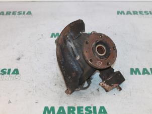Used Knuckle, front right Peugeot 607 (9D/U) 2.2 HDi 16V FAP Price € 105,00 Margin scheme offered by Maresia Parts