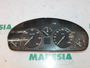 Used Instrument panel Peugeot 607 (9D/U) 2.2 HDi 16V FAP Price € 35,00 Margin scheme offered by Maresia Parts