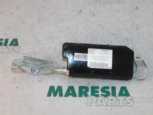 Used Seat airbag (seat) Peugeot 607 (9D/U) 2.2 HDi 16V FAP Price € 50,00 Margin scheme offered by Maresia Parts