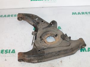 Used Rear wishbone, right Peugeot 607 (9D/U) 2.2 HDi 16V FAP Price € 75,00 Margin scheme offered by Maresia Parts