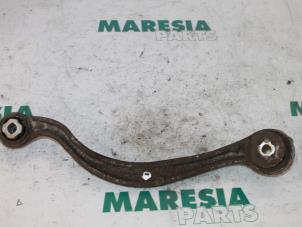 Used Rear wishbone, right Peugeot 407 (6D) 1.6 HDi 16V Price € 50,00 Margin scheme offered by Maresia Parts