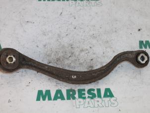 Used Rear wishbone, left Peugeot 407 (6D) 1.6 HDi 16V Price € 25,00 Margin scheme offered by Maresia Parts
