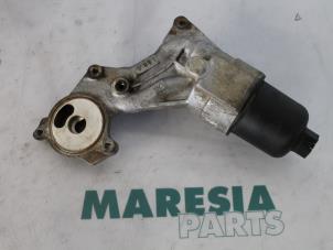 Usagé Support filtre à huile Peugeot 307 (3A/C/D) 1.6 16V Prix € 35,00 Règlement à la marge proposé par Maresia Parts