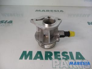 Used Vacuum pump (diesel) Renault Clio II Societe (SB) 1.5 dCi 65 Price € 40,00 Margin scheme offered by Maresia Parts