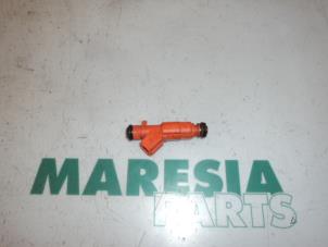Used Injector (petrol injection) Alfa Romeo 146 (930B) 1.6 Twin Spark 16V Price € 25,00 Margin scheme offered by Maresia Parts
